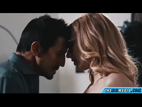 ❤️ Sexo romántico cunha rubia cachonda Vídeo porno en nós ❤