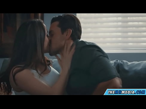❤️ Sexo romántico cunha boa nai tetona Vídeo porno en nós ❤